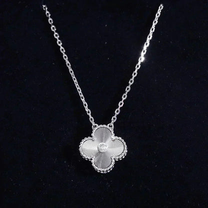 [BLUE TEARS]CLOVER  15MM DIAMOND LASER NECKLACE SILVER