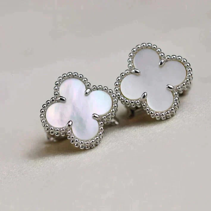 [BLUE TEARS]CLOVER MEDIUM 1 MOTIFS  WHITE MOP EARRINGS SILVER