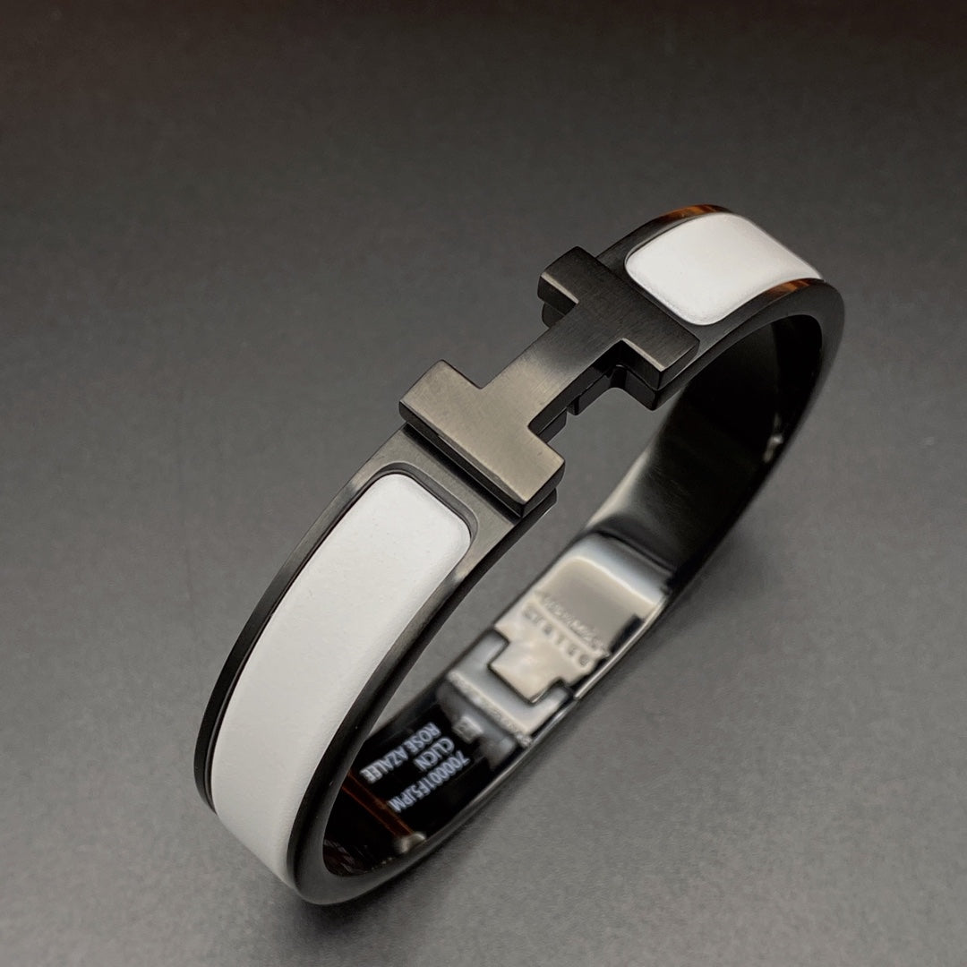 [BLUE TEARS]H BRACELET 12MM BLACK WHITE CERAMIC