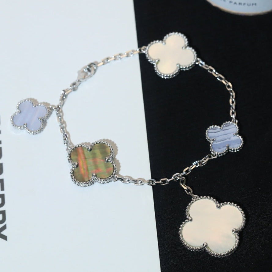[BLUE TEARS]CLOVER BRACELET 5 MOTIFS MOP CHALCEDONY SILVER