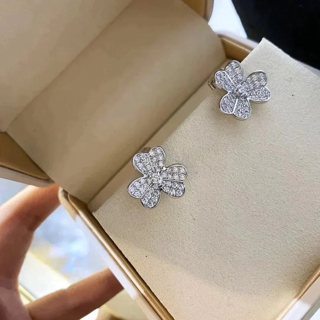 [BLUE TEARS]CLOVER COMOS DIAMOND EARRINGS SILVER