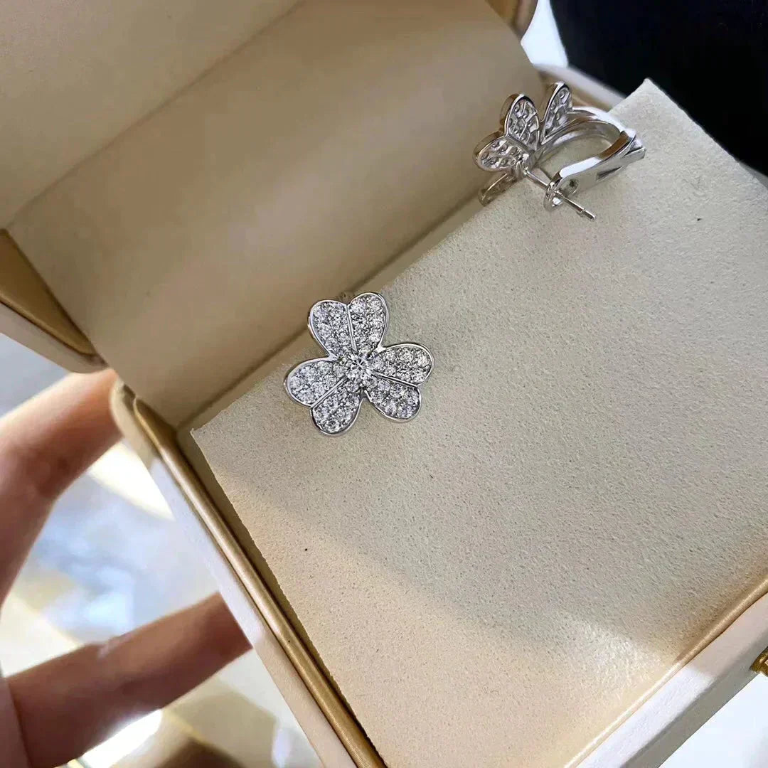 [BLUE TEARS]CLOVER COMOS DIAMOND EARRINGS SILVER