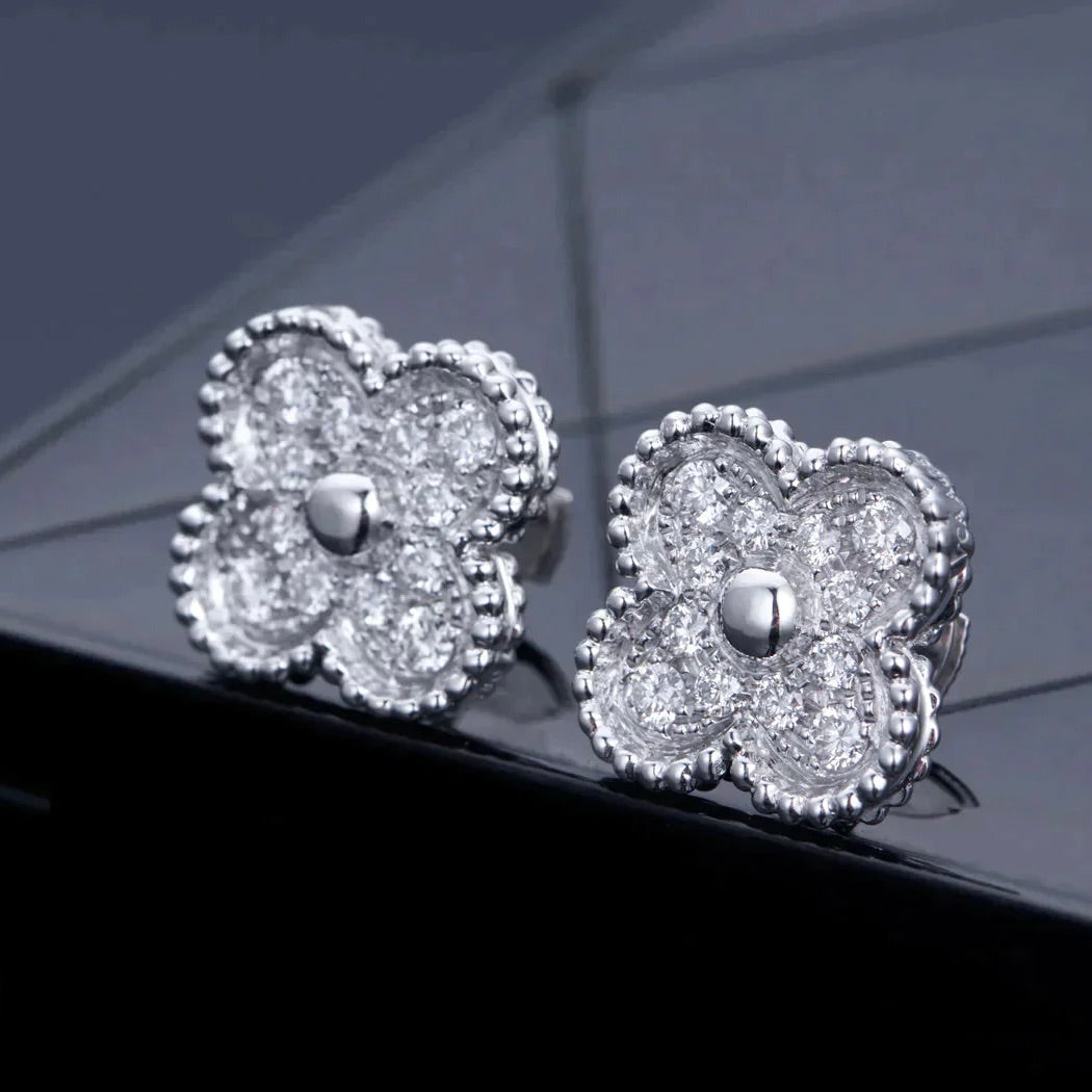 [BLUE TEARS]CLOVER 1 MOTIFS DIAMOND STUD EARRINGS SILVER