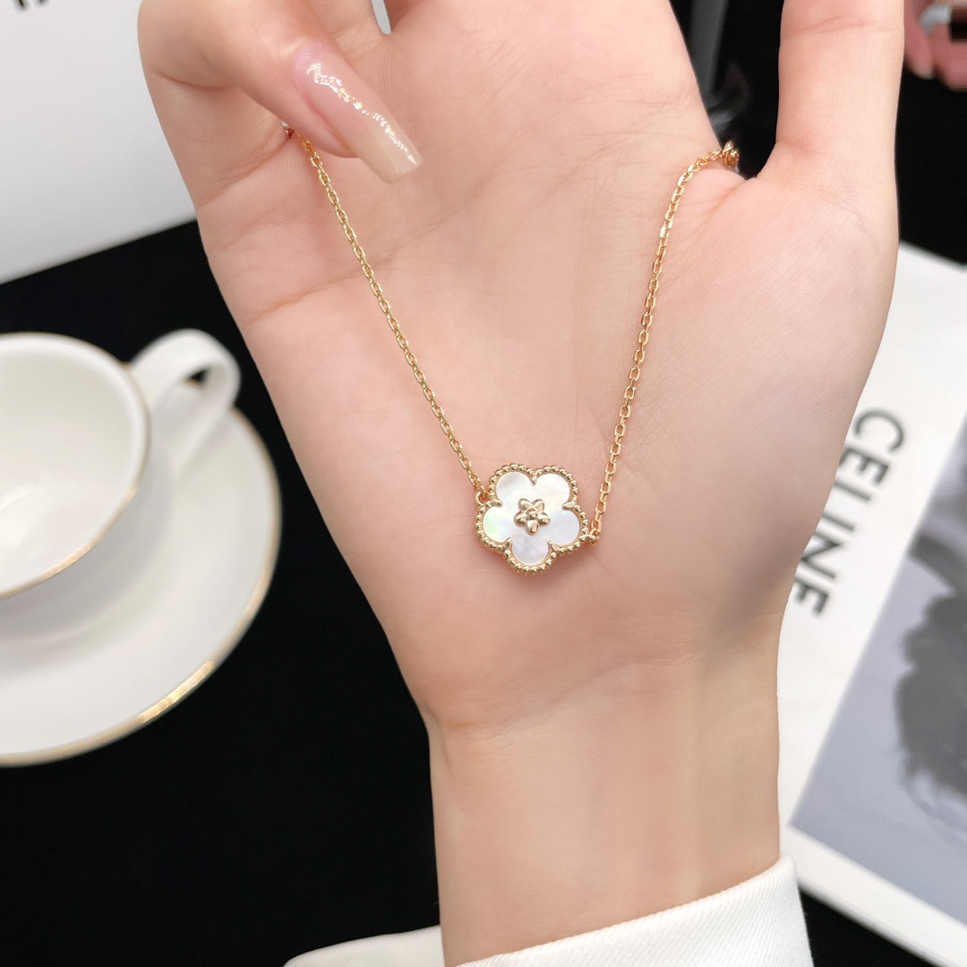 [BLUE TEARS]LUCKY SPRING ROSE GOLD MOP BRACELET