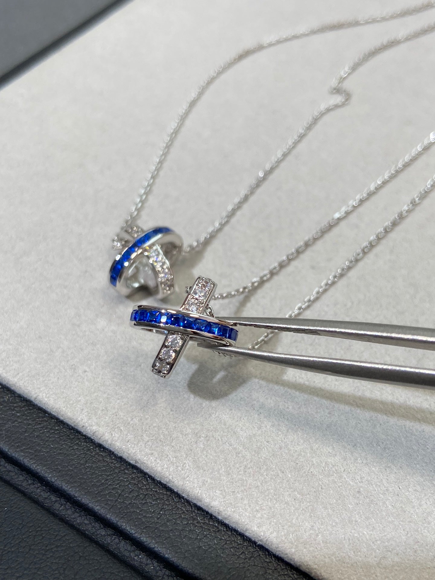 [BLUE TEARS]LIENS DIAMOND SILVER NECKLACE
