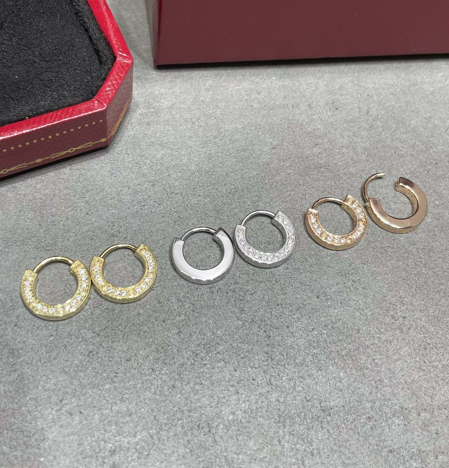 [BLUE TEARS]LOVE DIAMOND EARRINGS