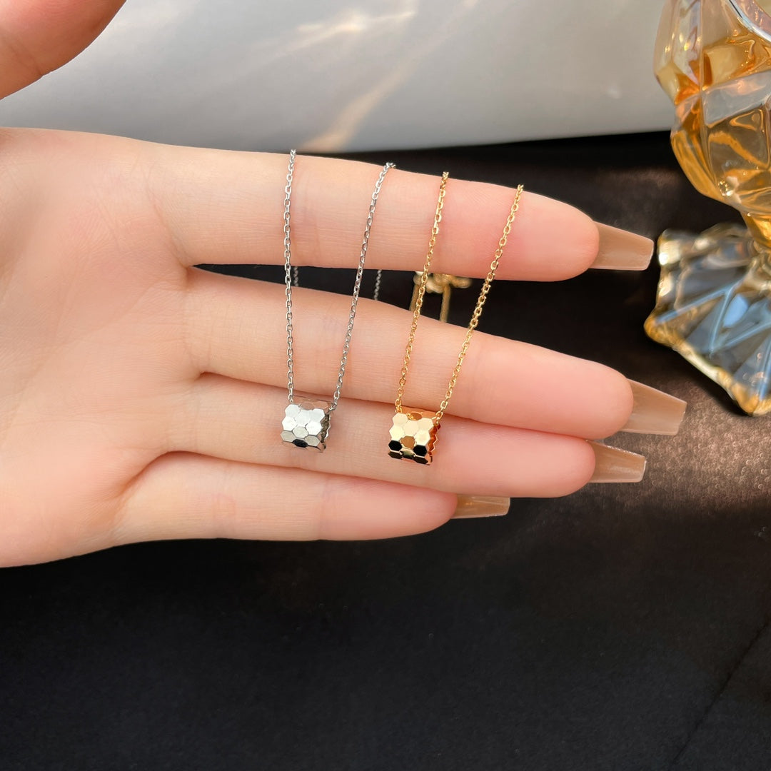 [BLUE TEARS]BEE MINI NECKLACE