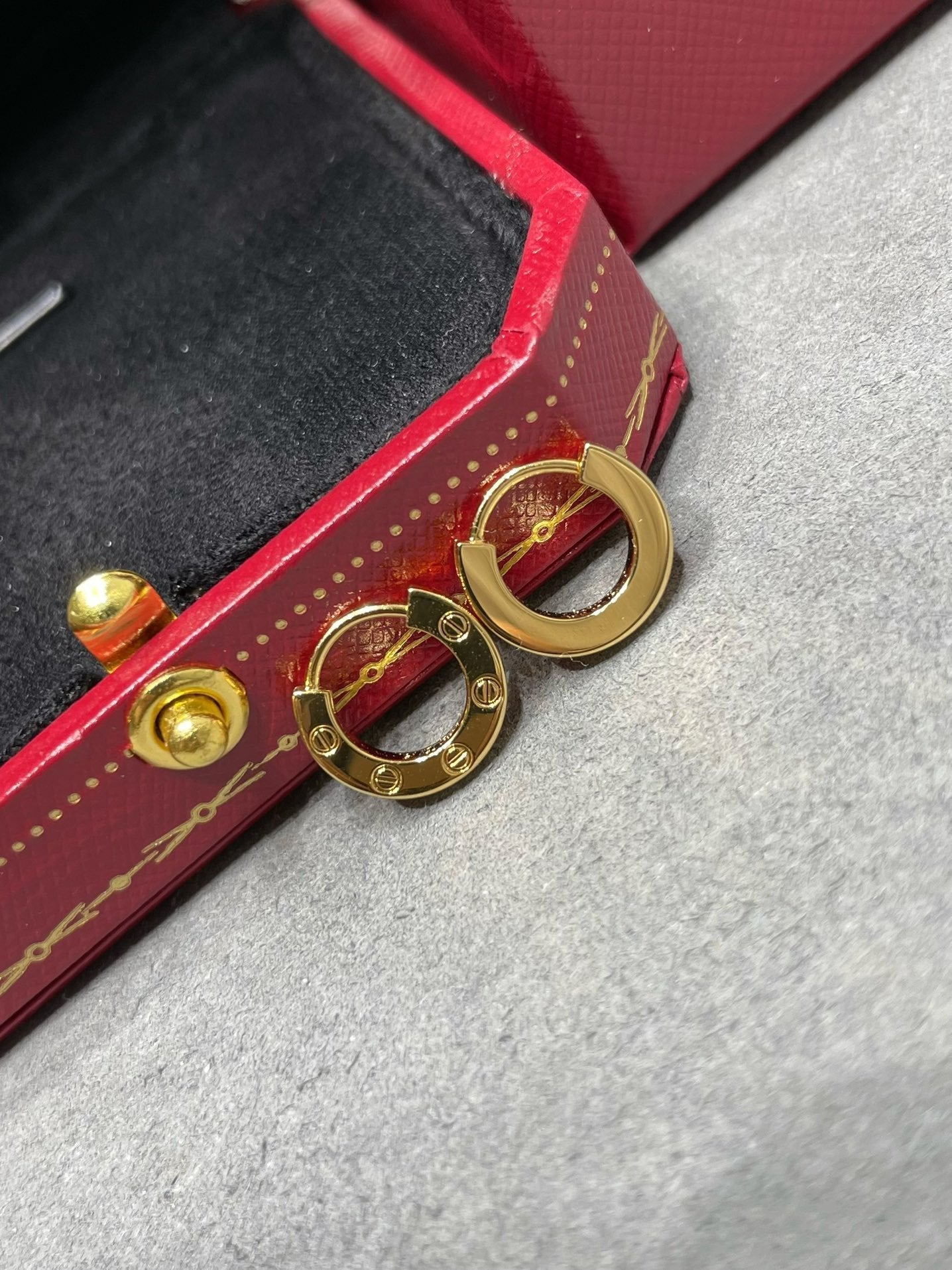 [BLUE TEARS]LOVE MINI EARRINGS