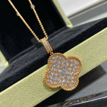 [ブルーティアーズ]クローバー 25mm ラージペンダント ダイヤモンドパヴェ ロングネックレス