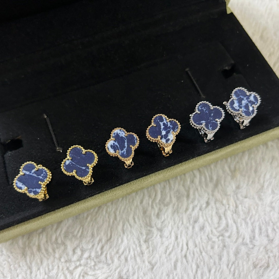 [BLUE TEARS]CLOVER PIETERSITE MEDIUM STUD EARRINGS