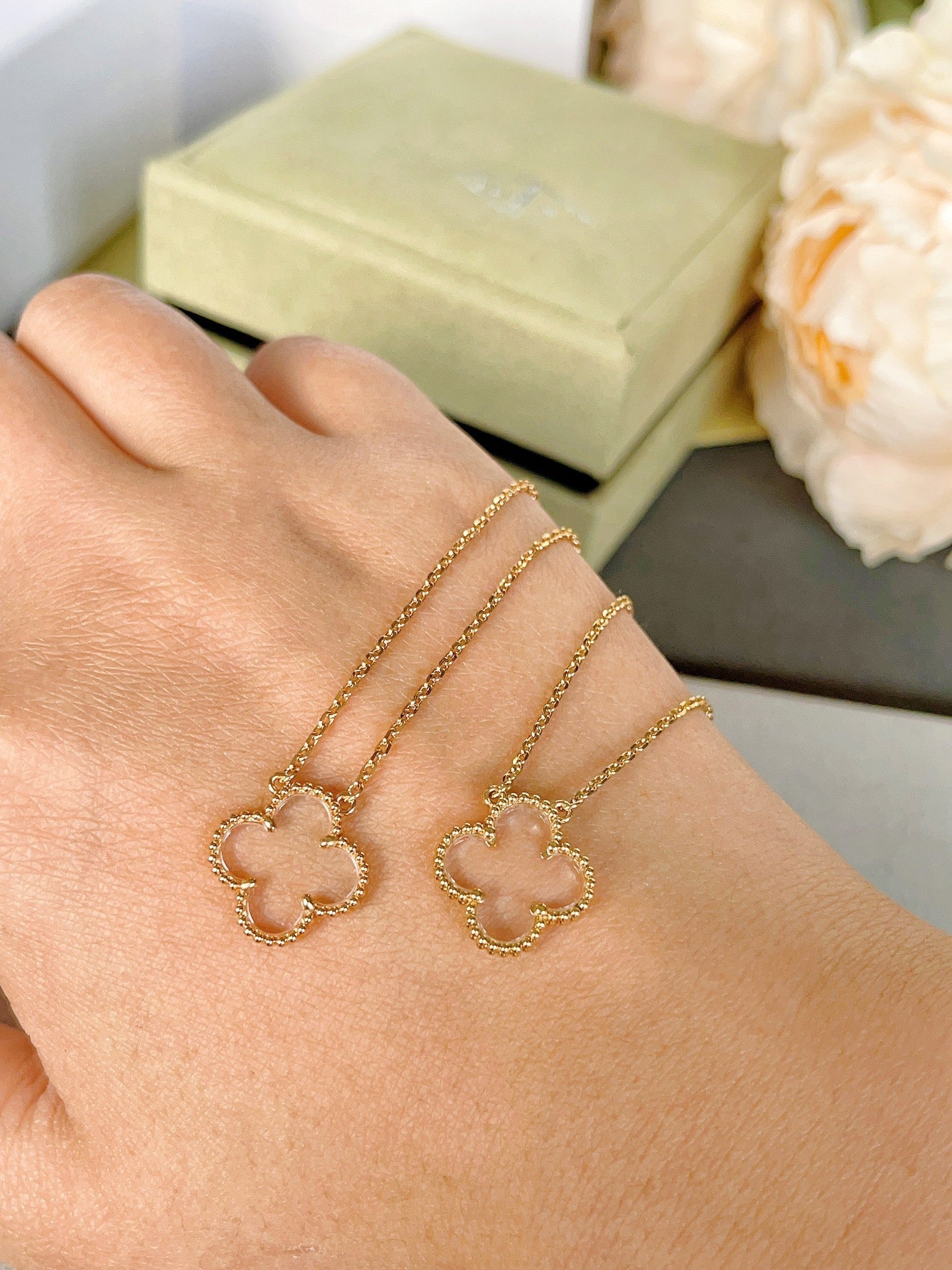 [BLUE TEARS]CLOVER ROCK CRYSTAL ROSE GOLD NECKLACE