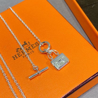 [BLUE TEARS]CONSTANCE PEDANT SILVER NECKLACE