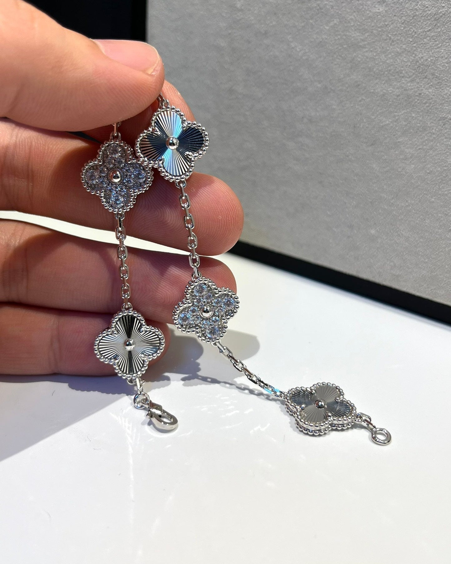 [BLAUE TRÄNEN] SILBERARMBAND MIT 5 KLEE-MOTIV