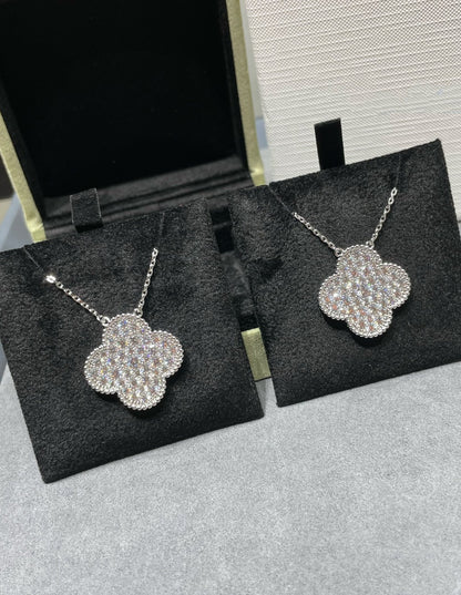 [BLUE TEARS]CLOVER 25MM LARGE PENDANT DIAMOND PAVED SILVER NECKLACE