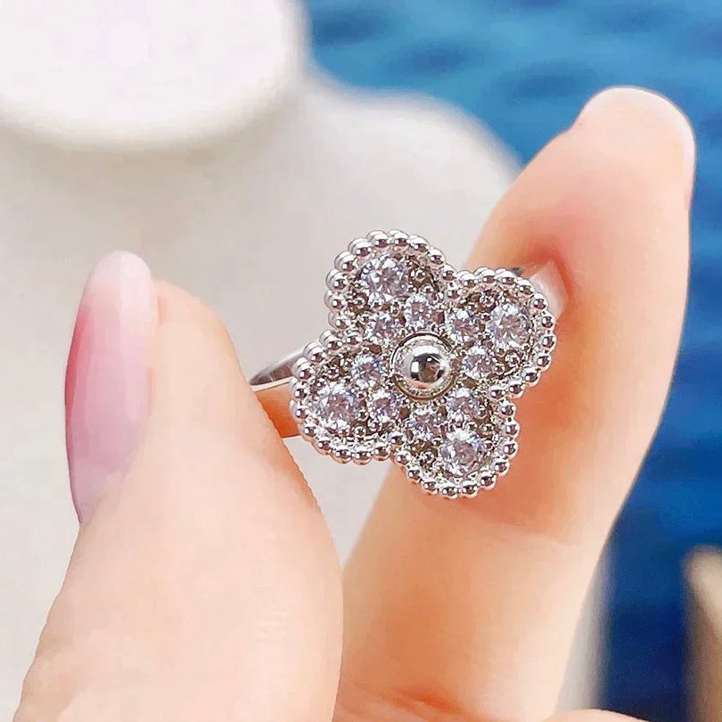 [BLUE TEARS]CLOVER DIAMOND RING