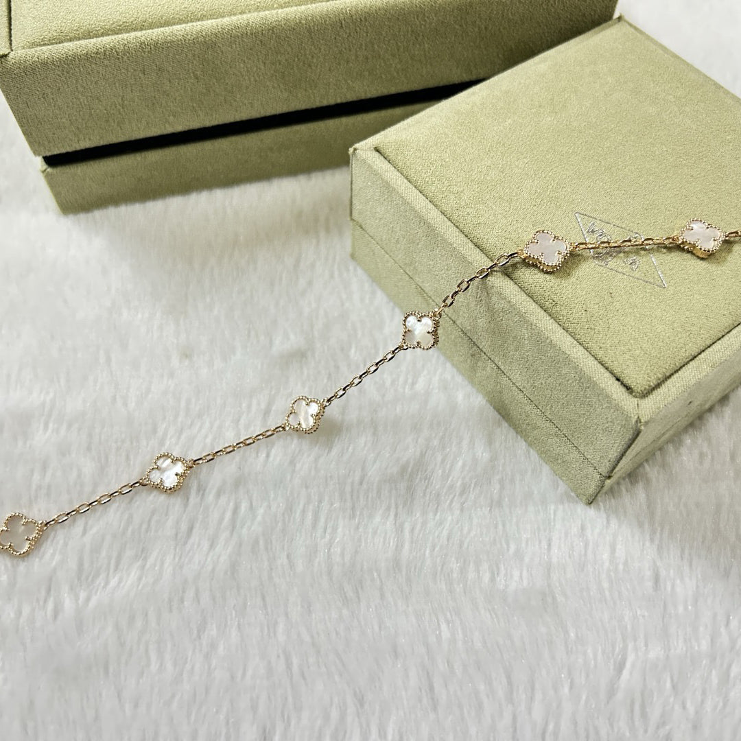 [BLUE TEARS]CLOVER 6 MOTIF WHITE MOP BRACELET