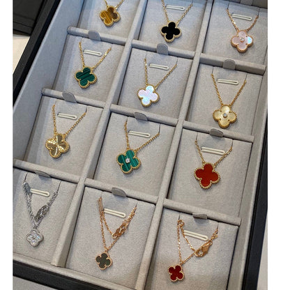[BLUE TEARS]CLOVER 15MM CARNELIAN SINGLE FLOWER NECKLACE