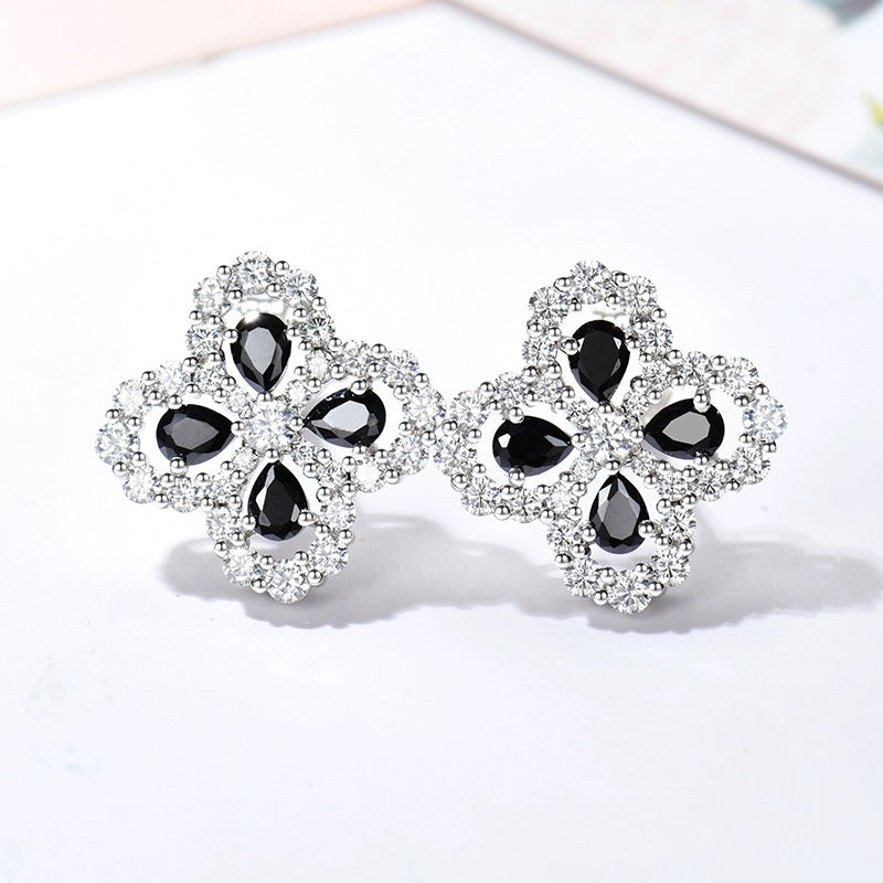 LOOP EARRINGS FULL MOTIF DIAMOND 16MM