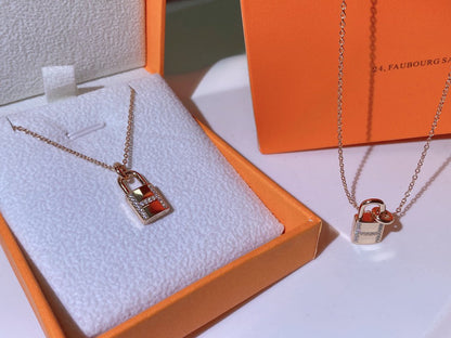 [BLUE TEARS]HM ADVANCED NICHE LOCK HEAD NECKLACE DIAMONDS