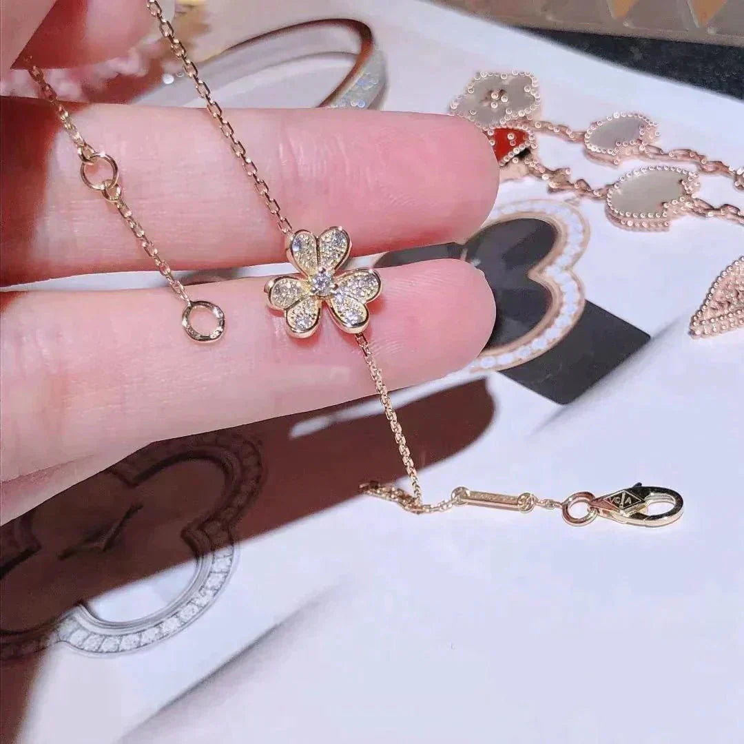 [BLUE TEARS]FRIVOLE GOLD FLOWER DIAMOND BRACELET