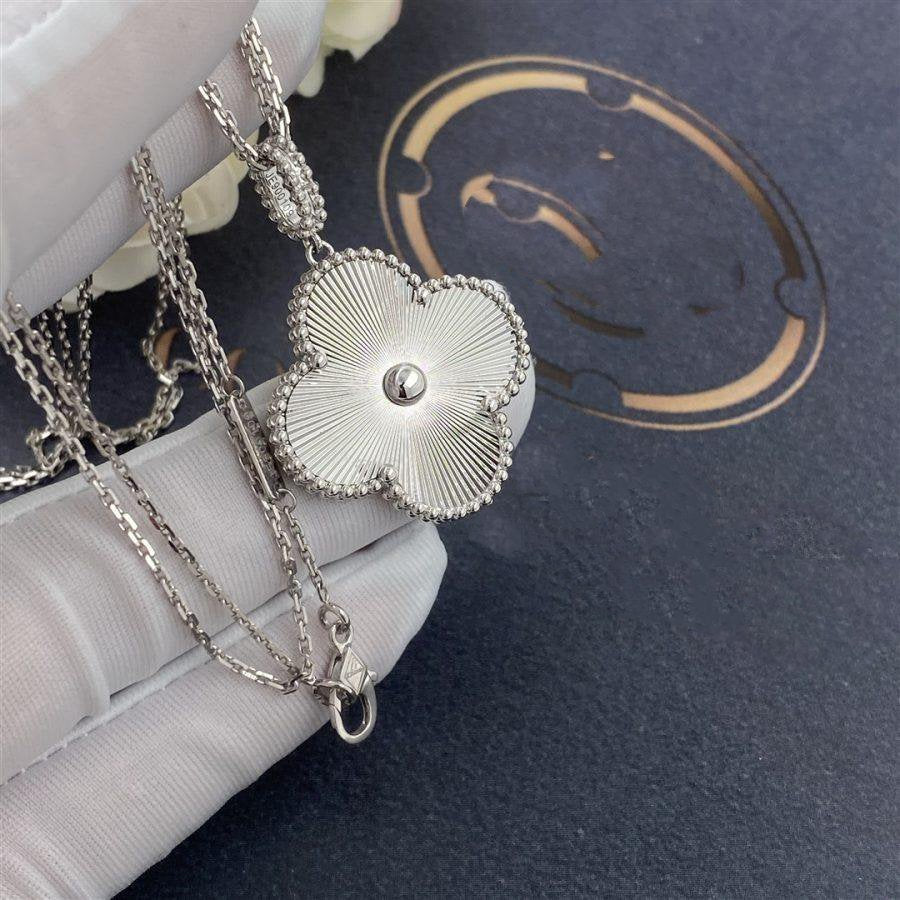 [BLUE TEARS]CLOVER 25MM SILVER BIG CLOVER NECKLACE