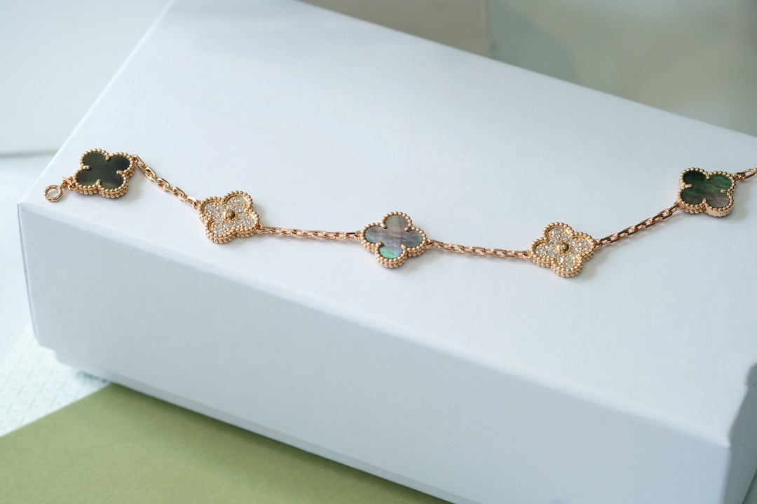 [BLUE TEARS]CLOVER 5 MOTIFS DARK MOP AND DIAMONDS PINK GOLD BRACELET